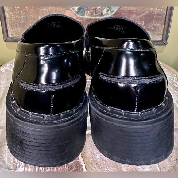 EUC ZARA Chunky Sole Loafer with Silver-Tone Hardware. Size 38/7.5 - Picture 8 of 15